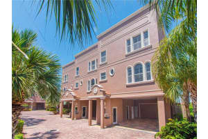 600 Reserve Ln, Dunedin, FL 34698, Sold 06/17/22