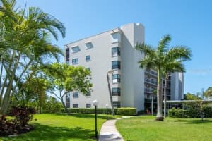 1332 Pasadena Ave S, South Pasadena, FL 33707, Sold 05/27/22