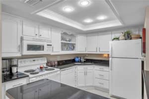 5220 BRITTANY DR S #507, ST PETERSBURG, FL 33715 Sold 07/14/22