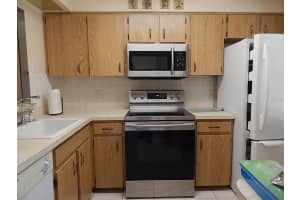 2945 FEATHER DR #2945, CLEARWATER, FL 33759 Sold 06/30/22