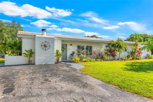 1001 38TH AVE NE, ST PETERSBURG, FL 33704 Sold 07/14/22
