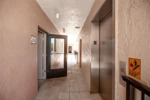 9011 Midnight Pass Rd, Sarasota, FL 34242, Sold 05/26/22