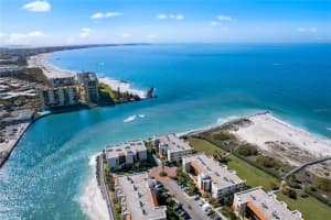 7435 Bayshore Dr, Treasure Island, FL 33706, Sold 05/31/22