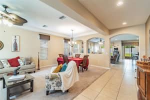 460 Westchester Hills Ln, Valrico, FL 33594, Sold 06/16/22