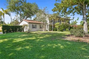 1771 SERPENTINE DR S, ST PETERSBURG, FL 33712 Sold 07/27/22