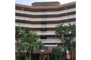 8950 PARK BLVD #303, SEMINOLE, FL 33777 Sold 02/21/23