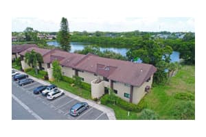 10735 VILLAGE CLUB CIR N #105, ST PETERSBURG, FL 33716 Sold 07/15/22
