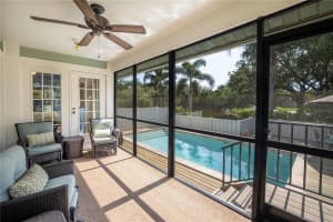 806 AMELIA CT NE, ST PETERSBURG, FL 33702 Sold 07/18/22