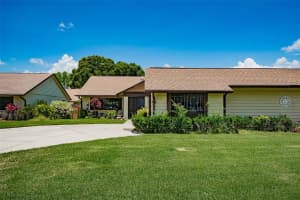 2621 LAURELWOOD DR, CLEARWATER, FL 33763 Sold 09/07/22