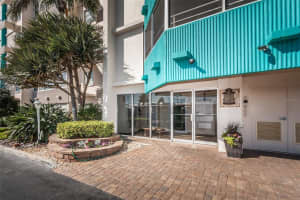 17400 GULF BLVD #E8, REDINGTON SHORES, FL 33708 Sold 08/29/22
