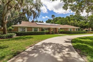 907 CENTERBROOK DR, BRANDON, FL 33511 Sold 08/05/22