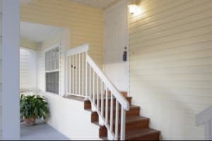 6915 Stonesthrow Cir N, St. Petersburg, FL 33710, Sold 06/27/22