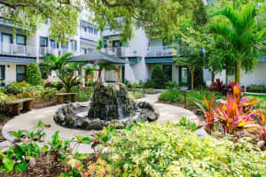 946 HIGHLAND AVE #36, DUNEDIN, FL 34698 Sold 12/16/22