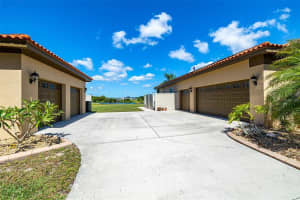 5023 LAKE TOSCANA DR, WIMAUMA, FL 33598 Sold 08/22/22