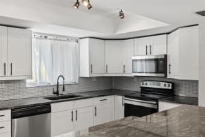 10775 Village Club Cir, St. Petersburg, FL 33716, Sold 07/06/22