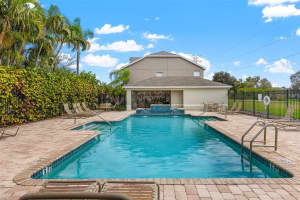 8736 ELEANOR CT, LARGO, FL 33771 Sold 07/12/22
