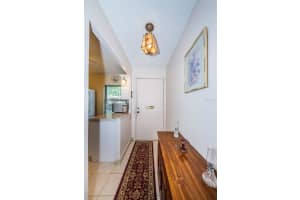 1267 MISSION CIR #50-E, CLEARWATER, FL 33759 Sold 08/05/22