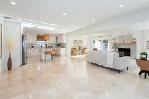 10311 IMPERIAL POINT DR W, LARGO, FL 33774 Sold 07/18/22