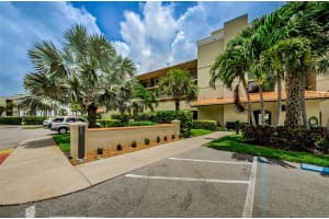 7467 BAYSHORE DR #204, TREASURE ISLAND, FL 33706 Sold 07/22/22