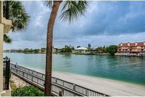 7467 BAYSHORE DR #204, TREASURE ISLAND, FL 33706 Sold 07/22/22