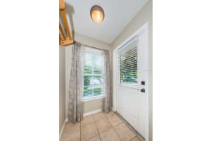 9540 Charlesberg Dr, Tampa, FL 33635, Sold 07/11/22