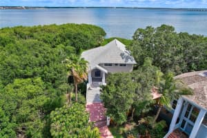 3135 SHORELINE DR, CLEARWATER, FL 33760 Sold 10/07/22