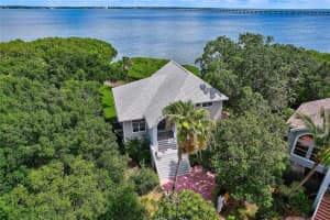 3135 SHORELINE DR, CLEARWATER, FL 33760 Sold 10/07/22