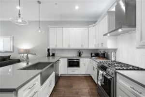 4715 LEGACY PARK DR, TAMPA, FL 33611 Sold 05/22/23