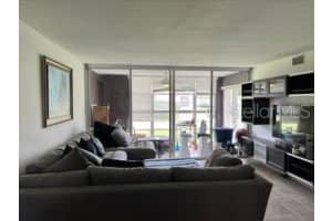 10190 Imperial Point Dr W, Largo, FL 33774, Sold 06/30/22