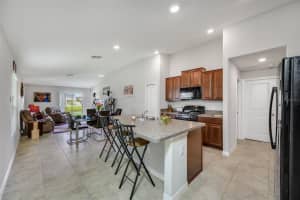 5136 WHITE CHICORY DR, APOLLO BEACH, FL 33572 Sold 07/06/22