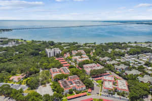 1001 PEARCE DR #301, CLEARWATER, FL 33764 Sold 09/16/22