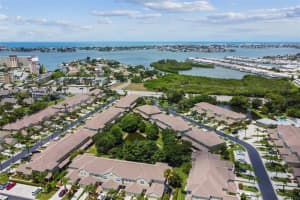 11185 KAPOK GRAND CIR, MADEIRA BEACH, FL 33708 Sold 07/11/22