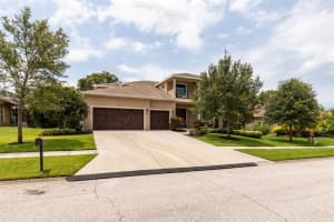 1947 DUNLOE CIR, DUNEDIN, FL 34698 Sold 11/30/22