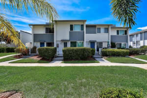 14800 WALSINGHAM RD #304, LARGO, FL 33774 Sold 09/16/22