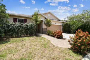 11508 TANGLE BRANCH LN, GIBSONTON, FL 33534 Sold 08/16/22