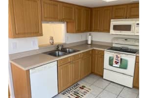 2721 SAND HOLLOW CT #157A, CLEARWATER, FL 33761 Sold 08/31/22