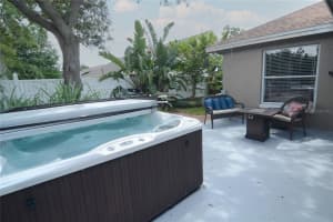 1225 LAKE ROGERS CIR, OVIEDO, FL 32765 Sold 08/05/22