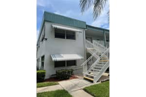 5217 81ST ST N #14, ST PETERSBURG, FL 33709 Sold 10/25/22