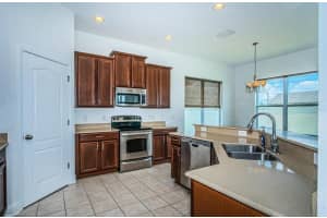 7920 CAMDEN WOODS DR, TAMPA, FL 33619 Sold 08/26/22