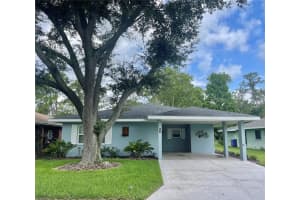 521 LAKE CAROLYN CIR, LAKELAND, FL 33813 Sold 08/17/22