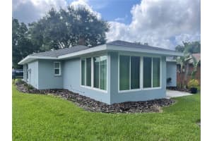 521 LAKE CAROLYN CIR, LAKELAND, FL 33813 Sold 08/17/22