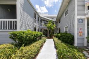 6825 STONESTHROW CIR N #1204, ST PETERSBURG, FL 33710 Sold 11/03/22