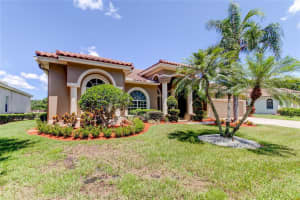 1108 BERKSHIRE LN, TARPON SPRINGS, FL 34688 Sold 09/01/22