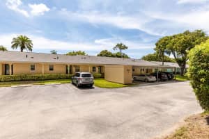 2465 NORTHSIDE DR #208, CLEARWATER, FL 33761 Sold 08/01/22