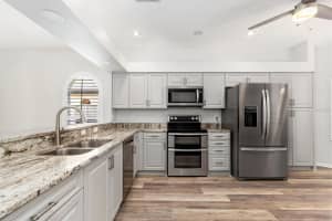 1167 DARTFORD DR, TARPON SPRINGS, FL 34688 Sold 08/15/22