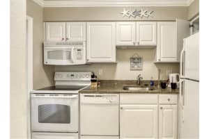 19417 GULF BLVD #E-204, INDIAN SHORES, FL 33785 Sold 12/05/22