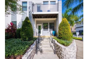 1110 25TH ST N, ST PETERSBURG, FL 33713 Sold 10/17/22