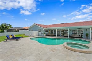 4328 40TH ST S, ST PETERSBURG, FL 33711 Sold 12/07/22