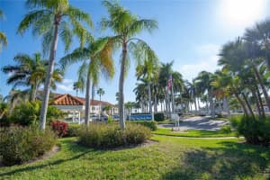 6020 BAHIA DEL MAR CIR #121, ST PETERSBURG, FL 33715 Sold 08/29/22