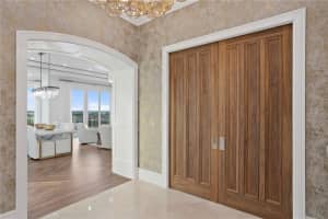 555 5TH AVE NE #1302, ST PETERSBURG, FL 33701 Sold 07/12/22